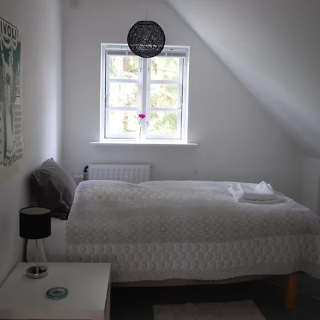 Fredensborg Guesthouse *