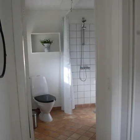 Fredensborg Guesthouse Bed & Breakfast *
